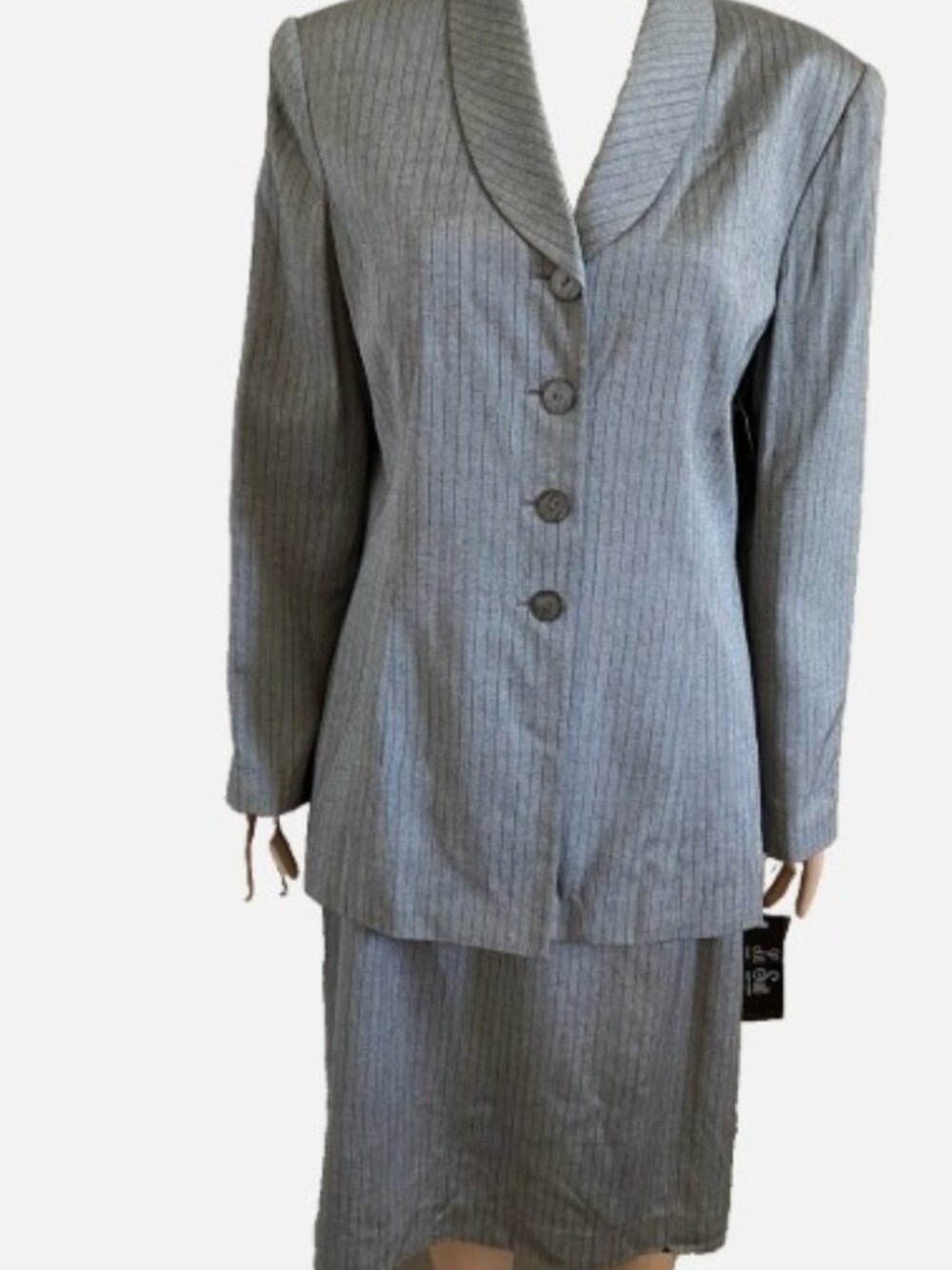 NWT LE SUIT 2 Pc Gray Pinstripe Skirt Suite Size 12 Retail $189.00